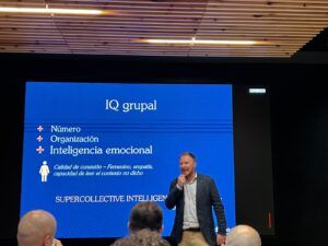 Más allá de ChatGPT: Porque tu equipo es más inteligente que la IA